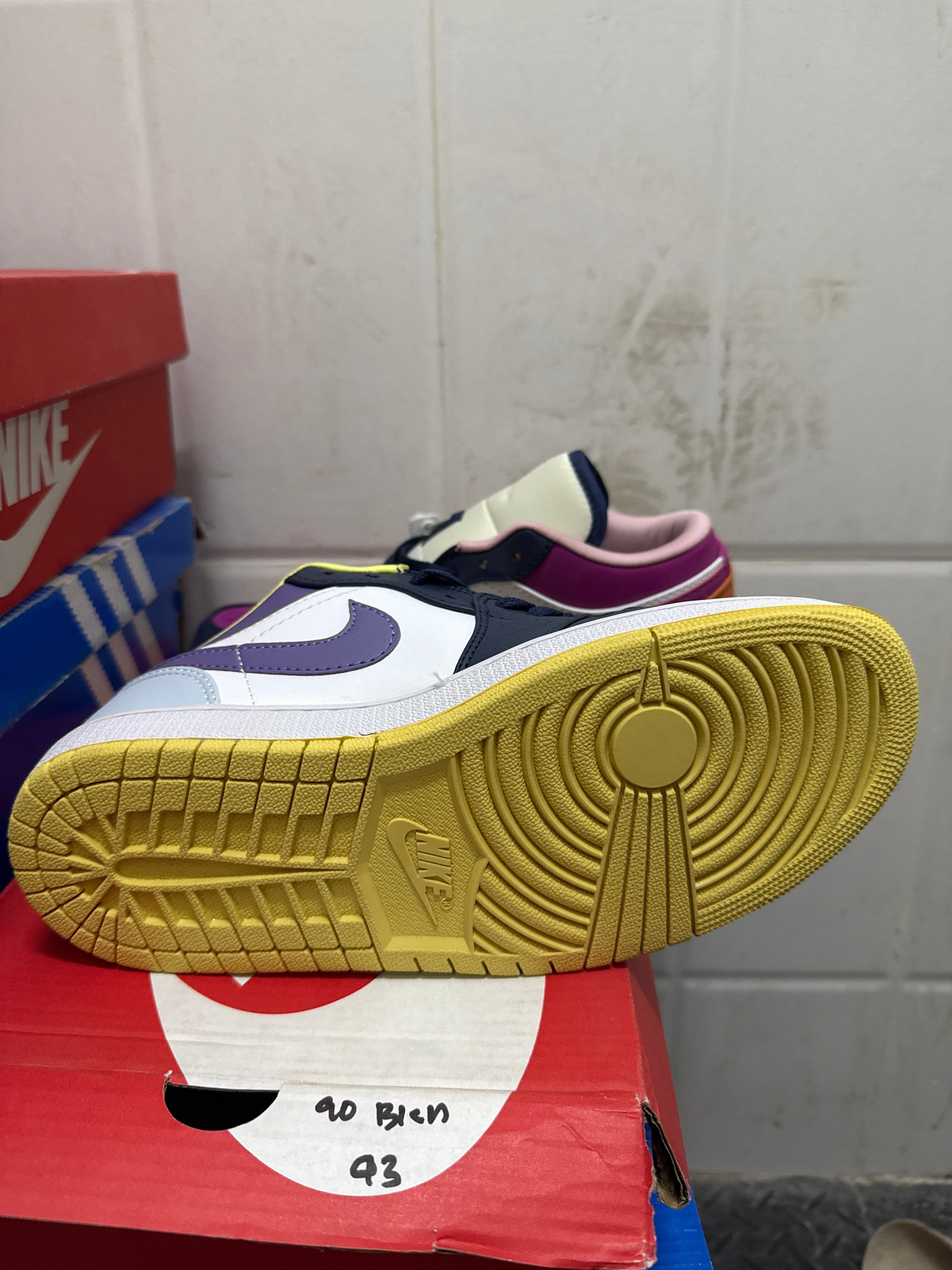 Nike