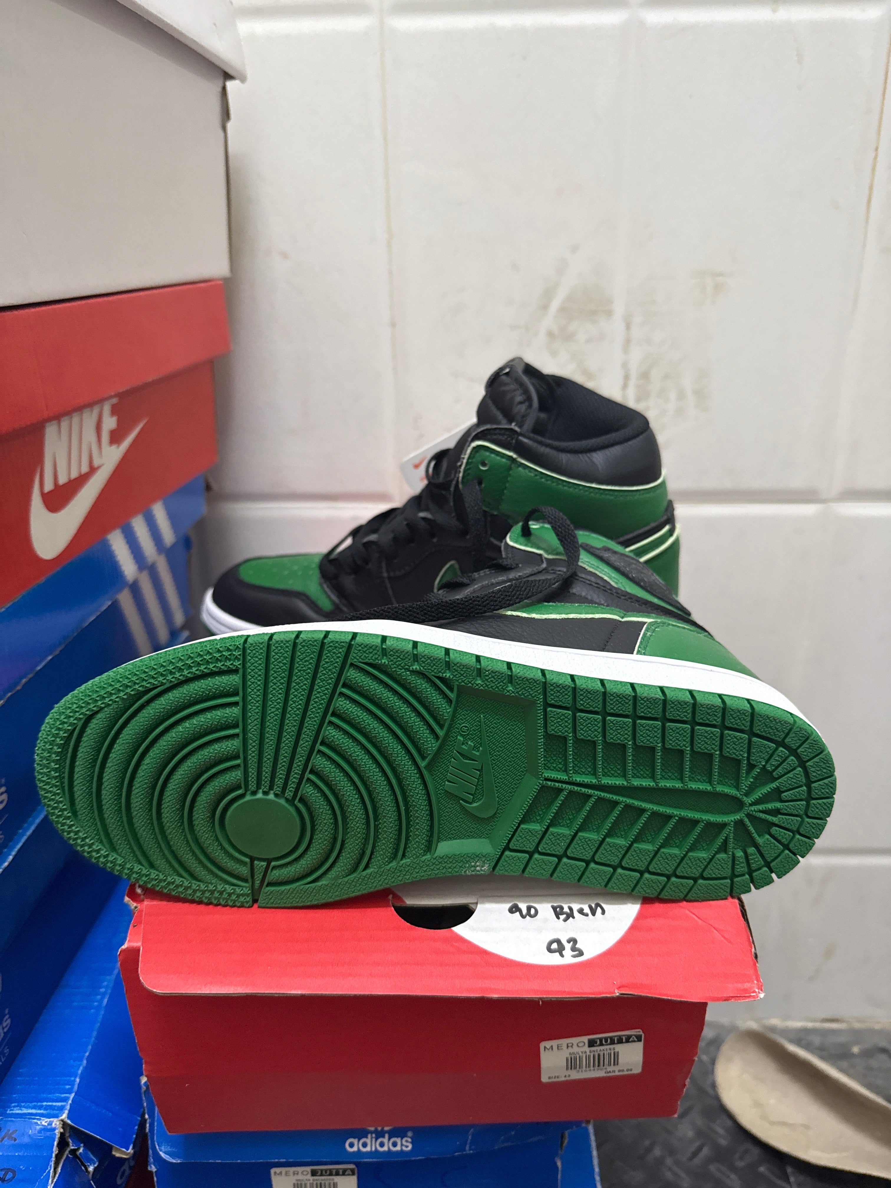 Nike