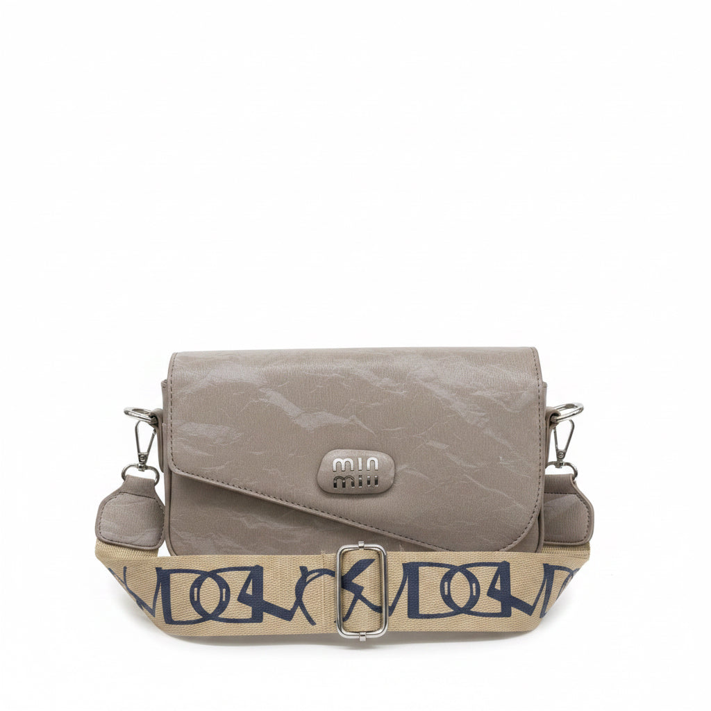 Min min shoulder pouch bag